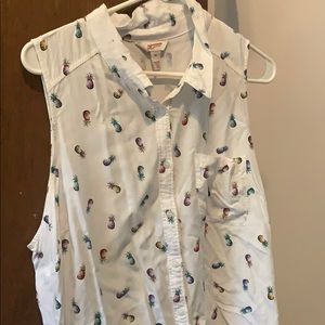 Sleeveless pineapple top